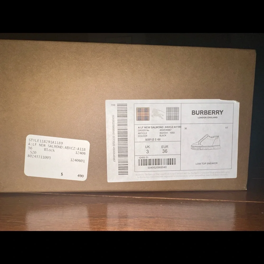 Burberry Sneakers - Picture 4 of 4